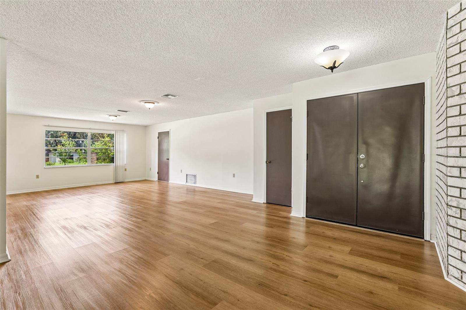 CADILLAC HOMES - Residential