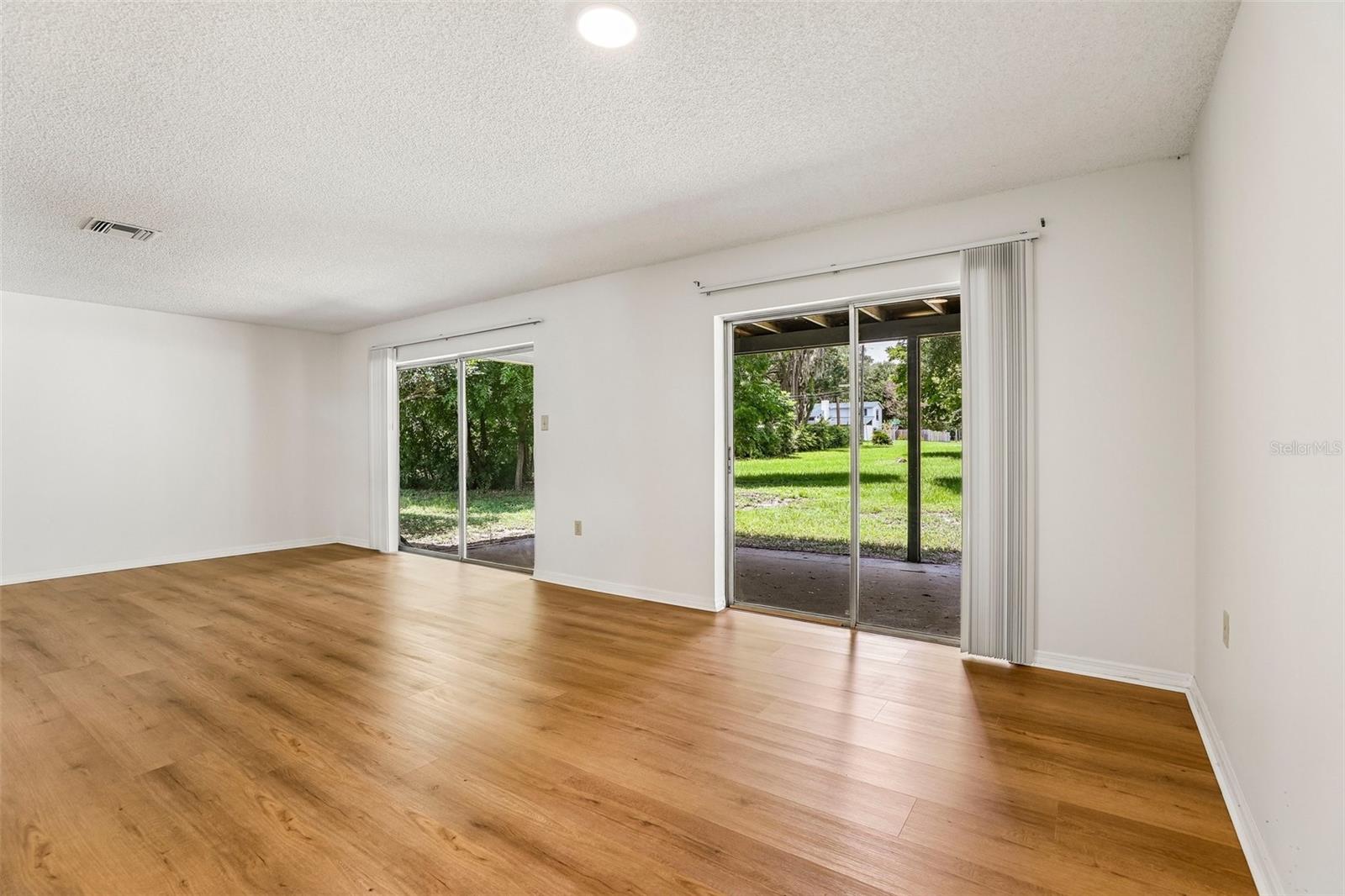 CADILLAC HOMES - Residential
