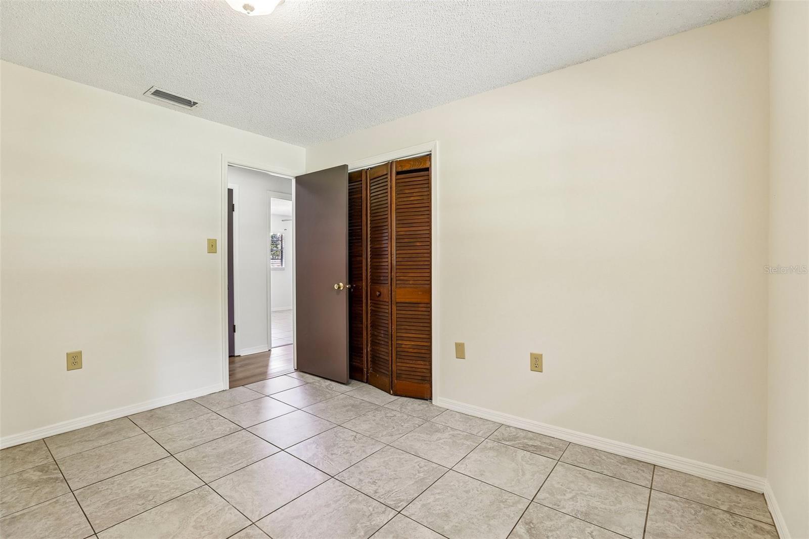 CADILLAC HOMES - Residential