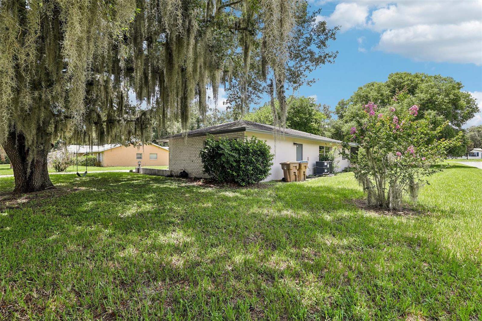CADILLAC HOMES - Residential