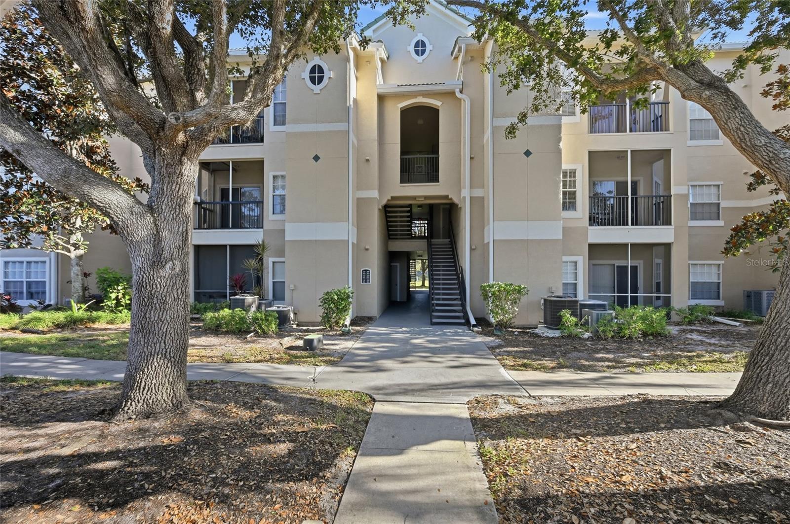 SERENADE ON PALMER RANCH - Residential