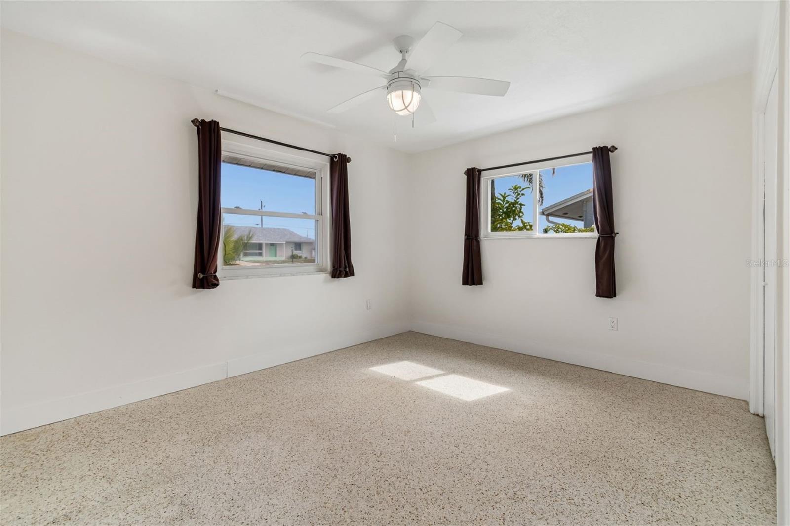 DEL WEBB SUN CITY FL UNIT NO 07 REPLAT BLK LL - Residential