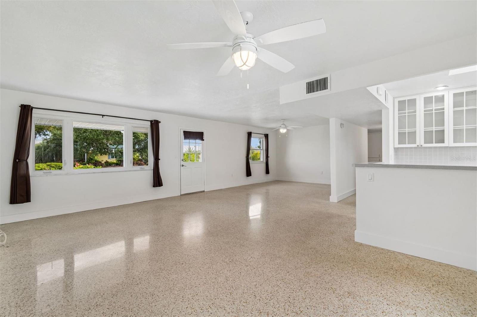 DEL WEBB SUN CITY FL UNIT NO 07 REPLAT BLK LL - Residential