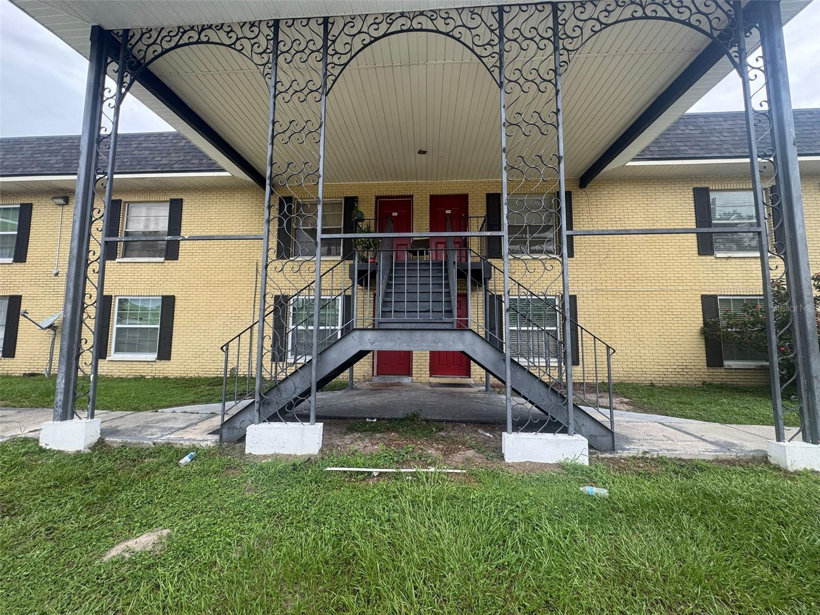ROSEWOOD GARDENS A CONDONMINIU - Residential