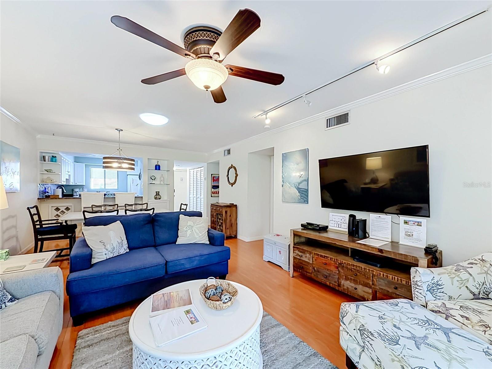 RUNAWAY BAY - Residential