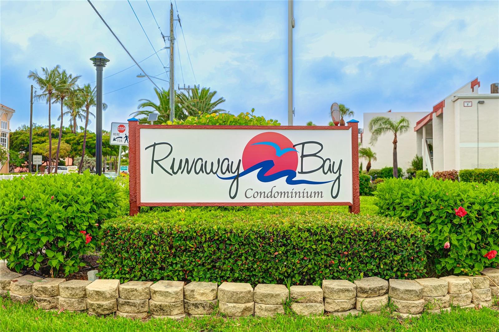 RUNAWAY BAY - Residential