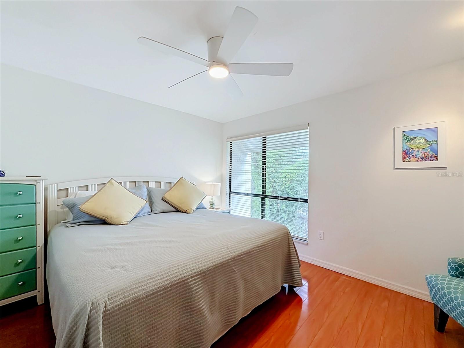 RUNAWAY BAY - Residential