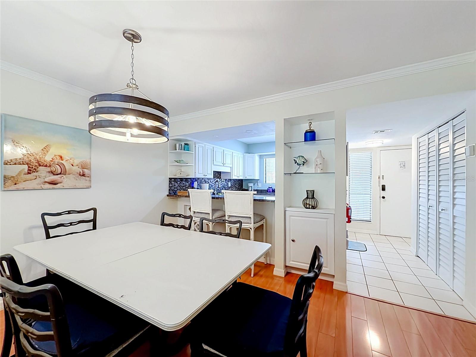 RUNAWAY BAY - Residential