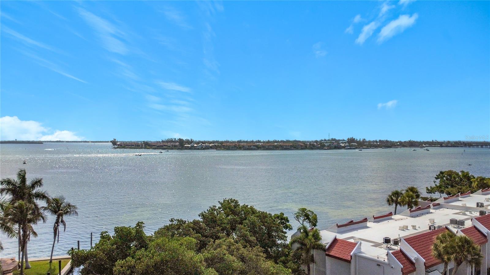 RUNAWAY BAY - Residential