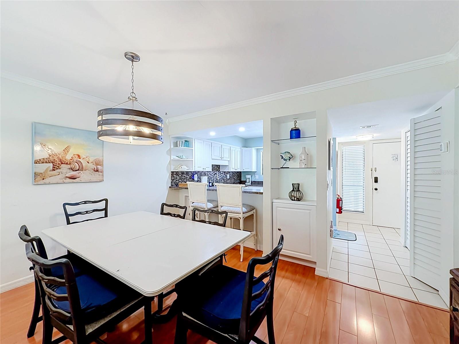 RUNAWAY BAY - Residential