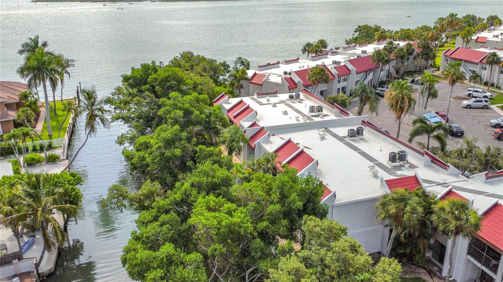 RUNAWAY BAY - Residential