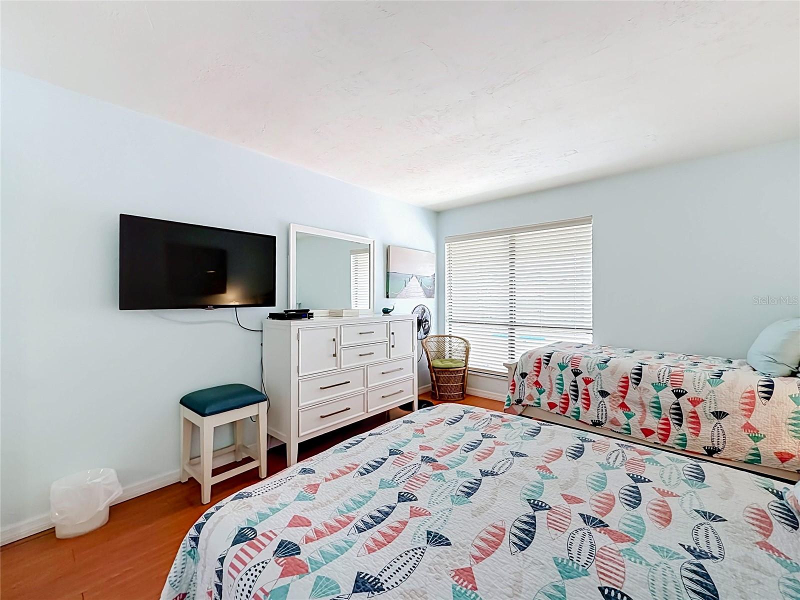 RUNAWAY BAY - Residential