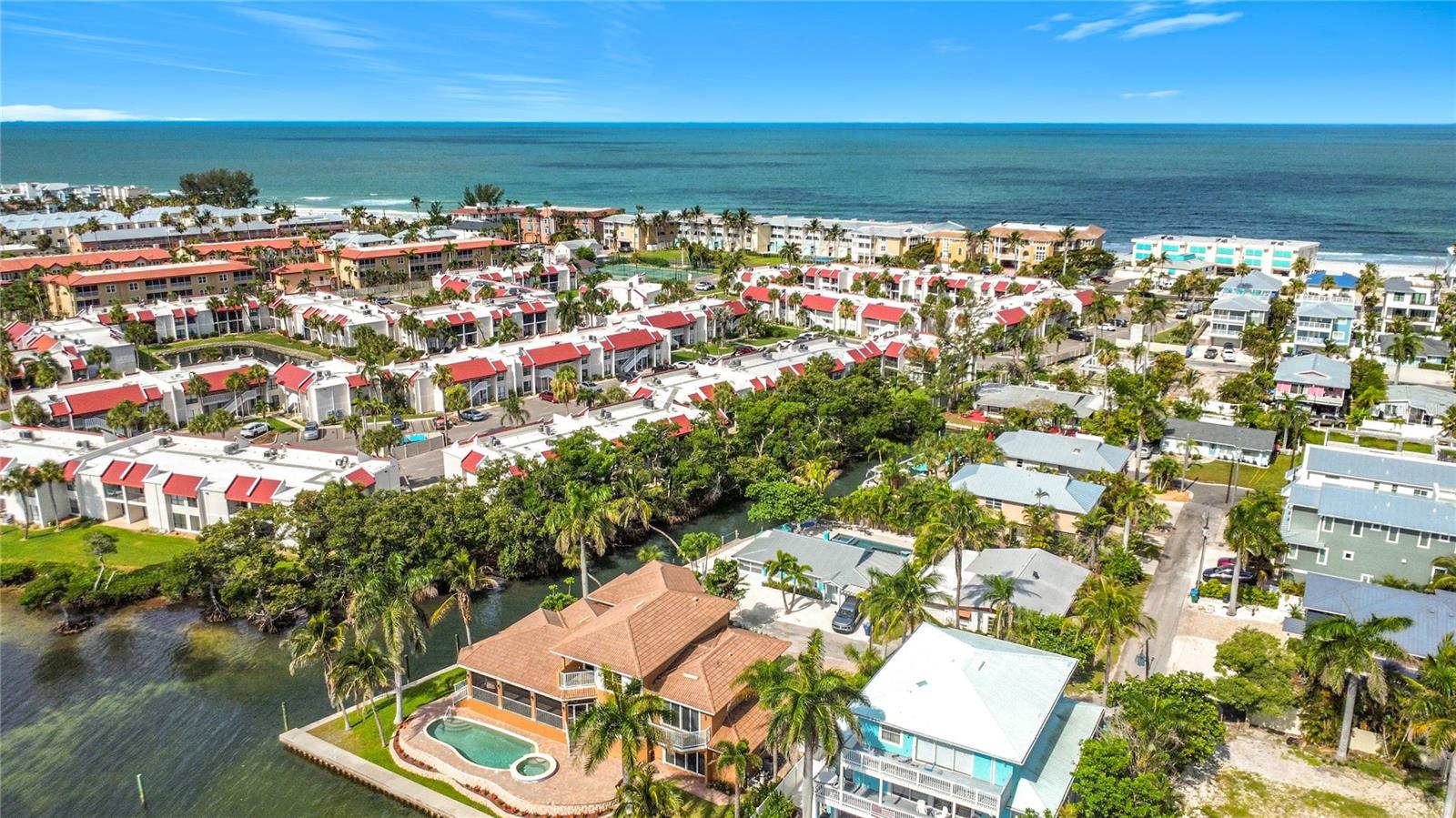 RUNAWAY BAY - Residential