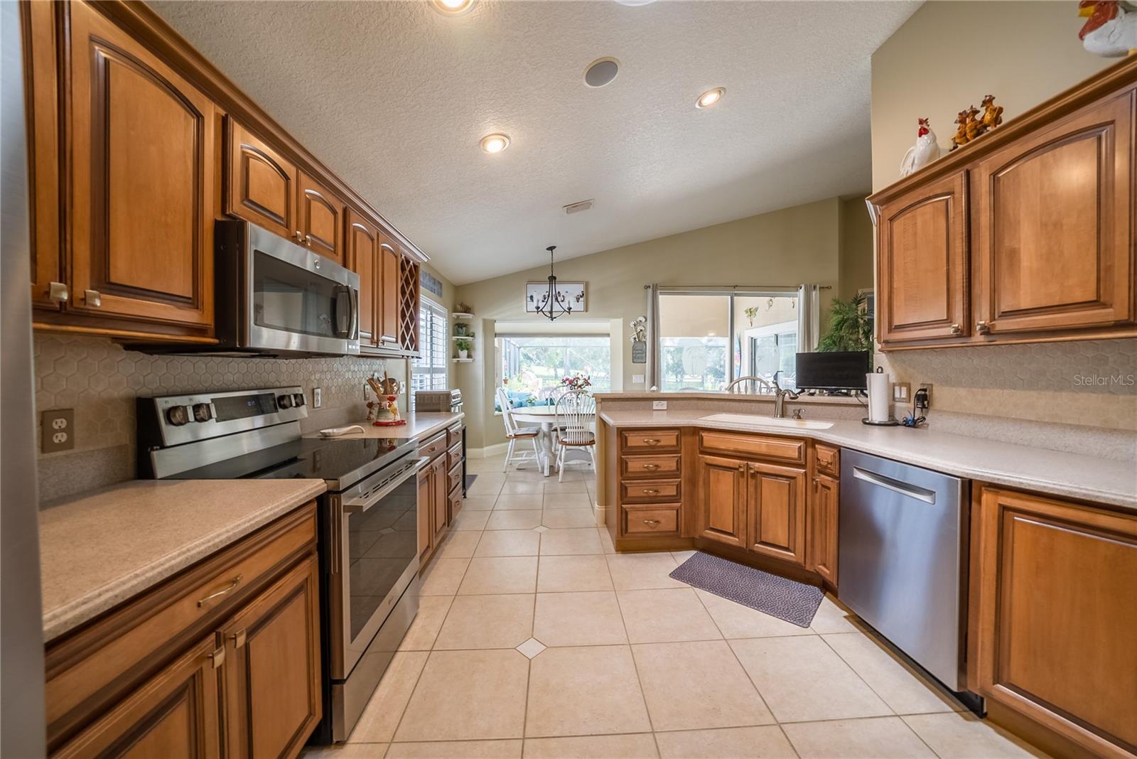 LAKE DIAMOND GOLF & COUNTRY CLUB PH 6A - Residential