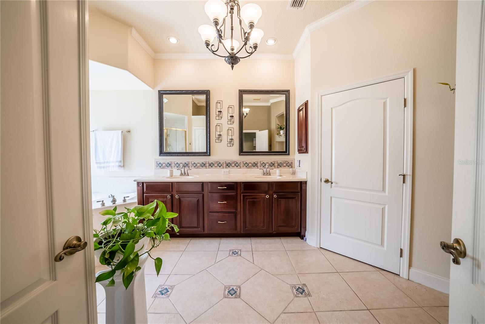 LAKE DIAMOND GOLF & COUNTRY CLUB PH 6A - Residential