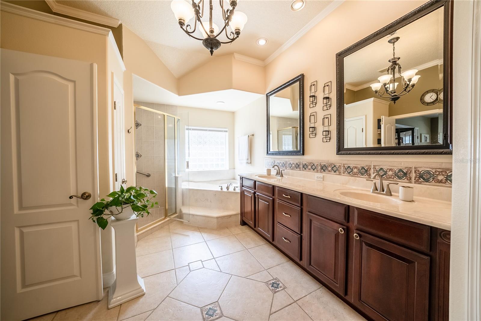 LAKE DIAMOND GOLF & COUNTRY CLUB PH 6A - Residential