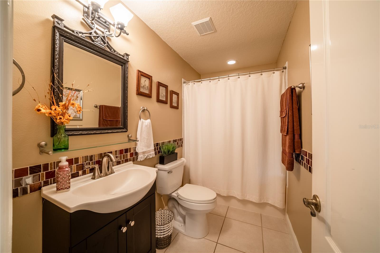 LAKE DIAMOND GOLF & COUNTRY CLUB PH 6A - Residential