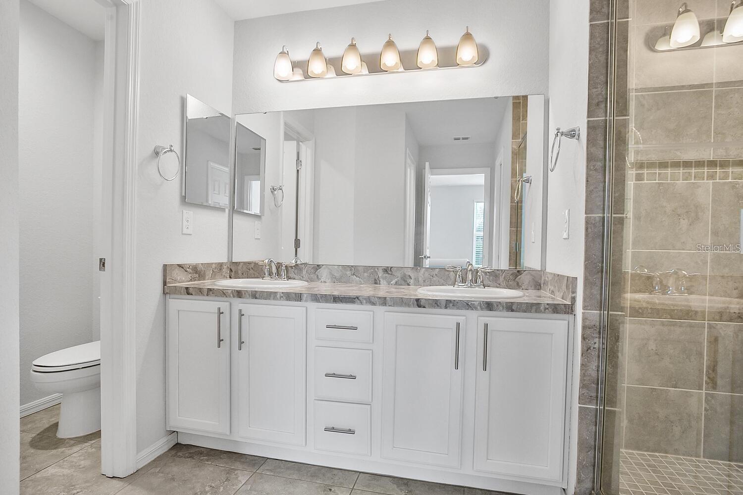 LANDINGS AT ALAFIA - Residential