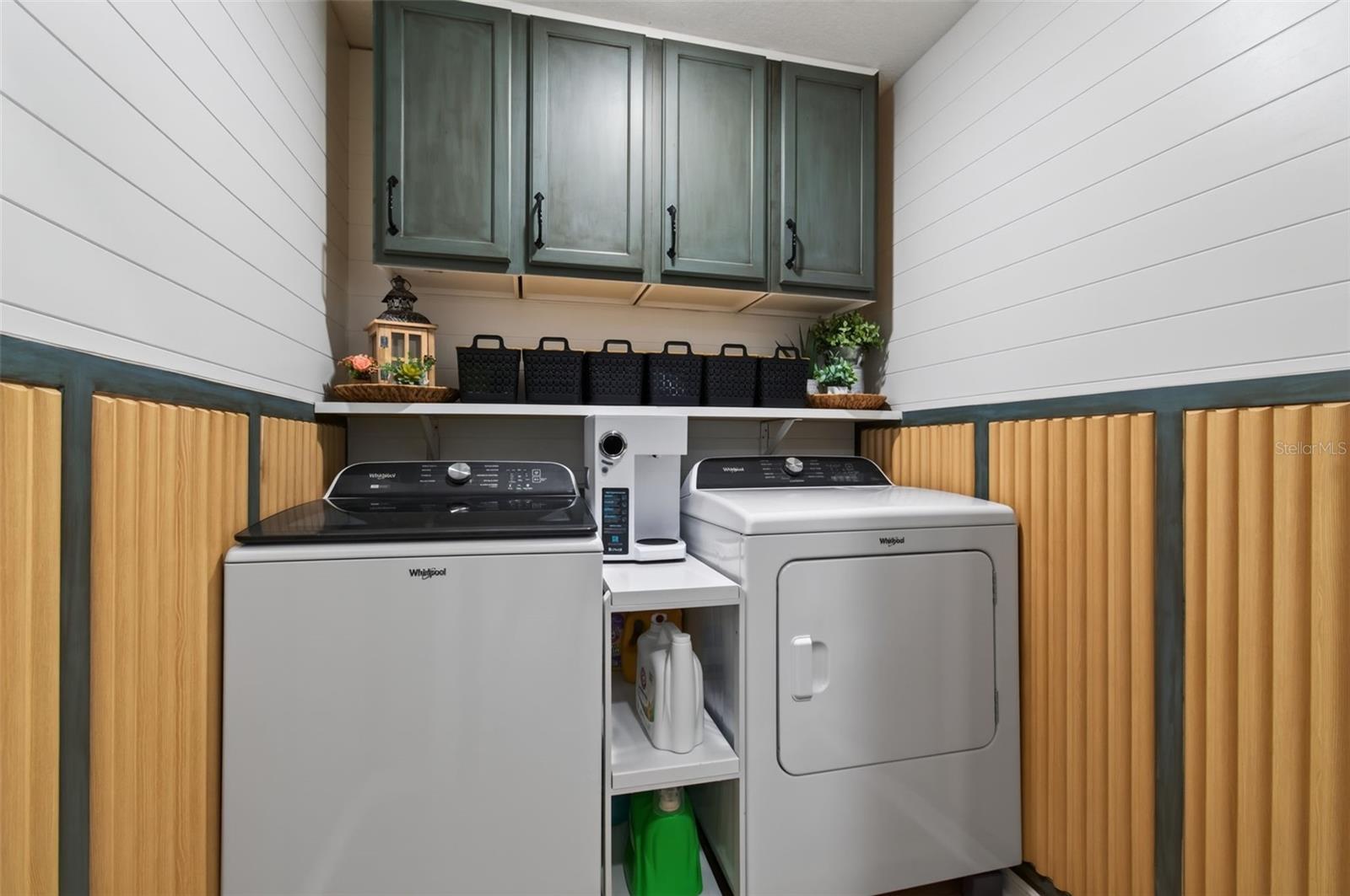 BRIARWOOD PH 2 & 3 PB 38 PG 94 - Residential