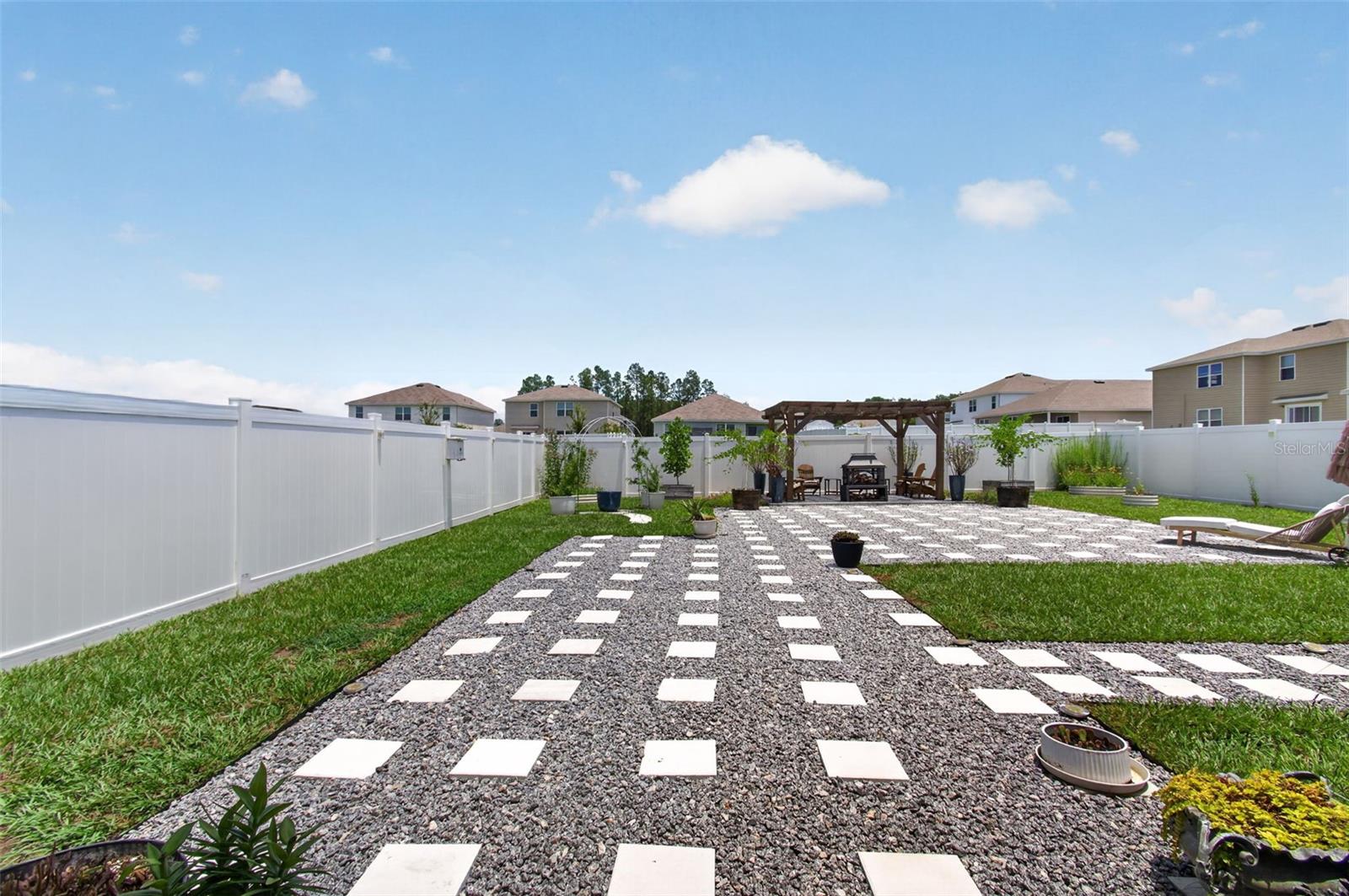 BRIARWOOD PH 2 & 3 PB 38 PG 94 - Residential