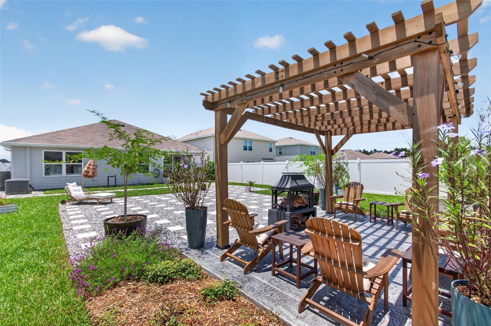 BRIARWOOD PH 2 & 3 PB 38 PG 94 - Residential