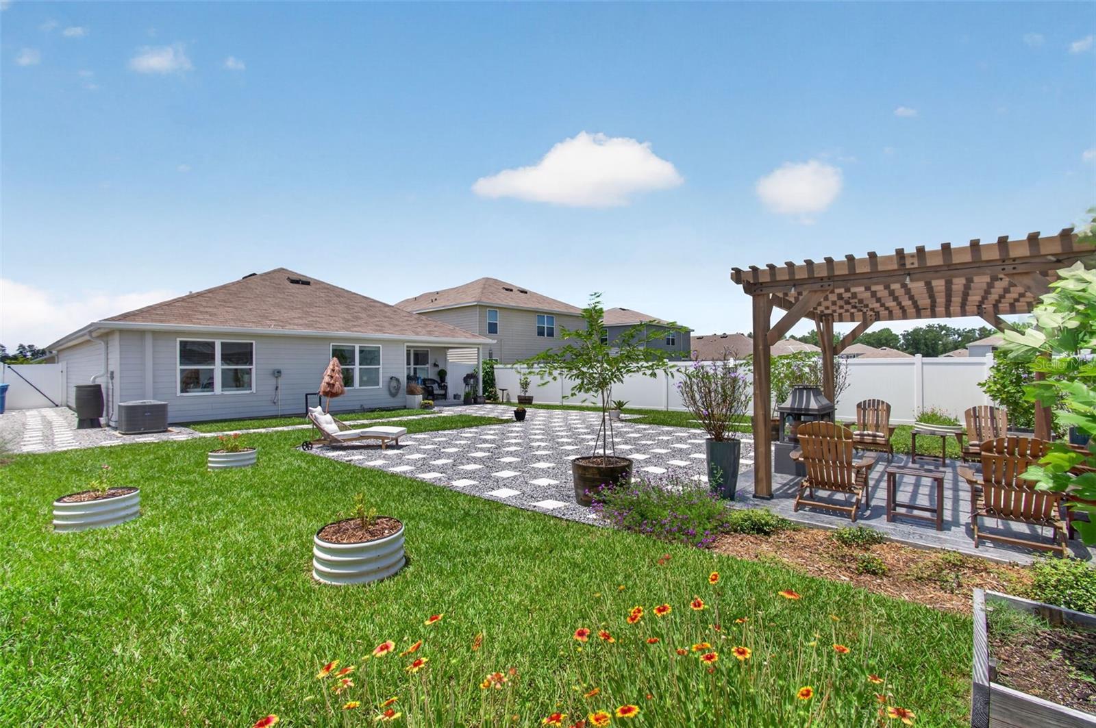 BRIARWOOD PH 2 & 3 PB 38 PG 94 - Residential