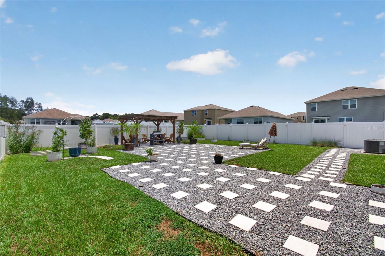 BRIARWOOD PH 2 & 3 PB 38 PG 94 - Residential