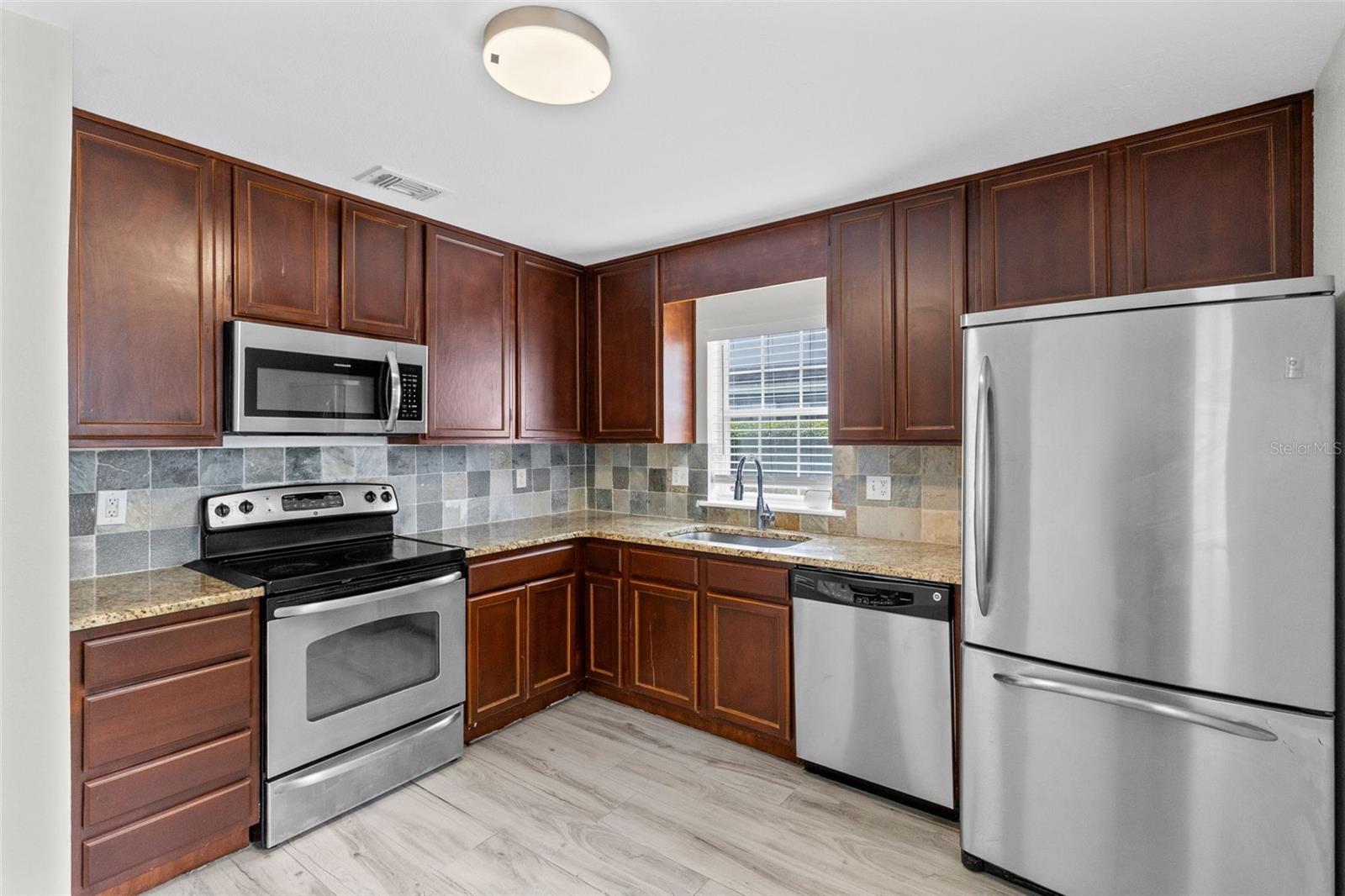 CLUBSIDE AT SABAL POINT A CONDO - Residential