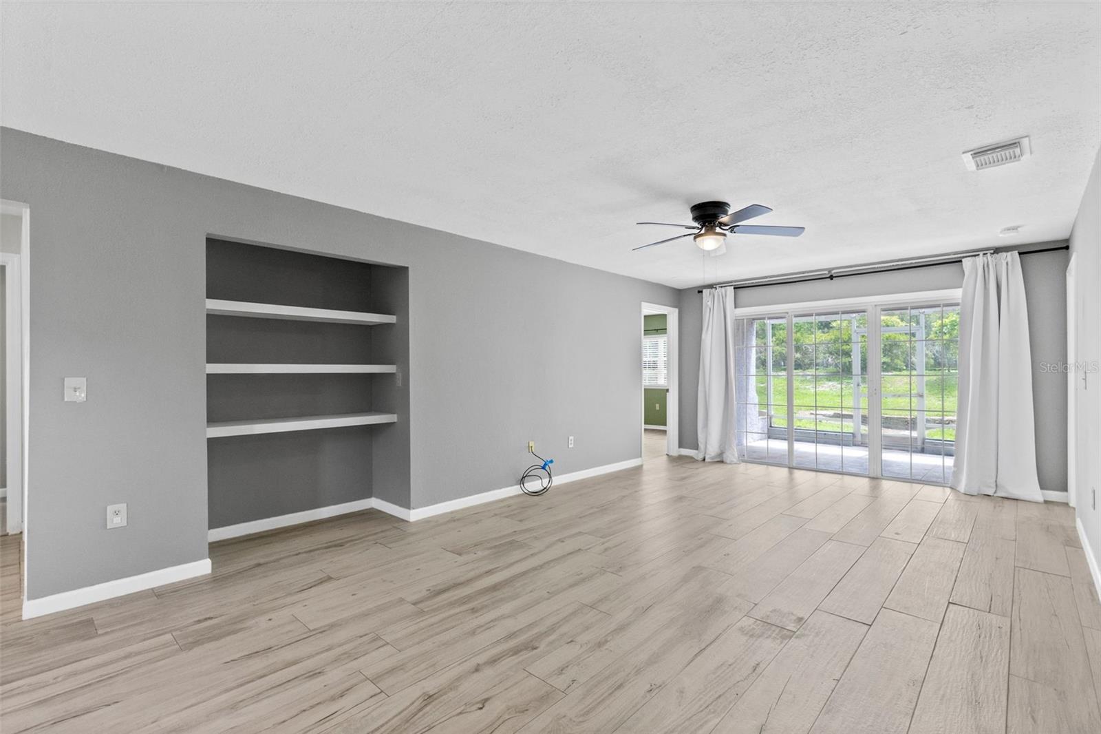 CLUBSIDE AT SABAL POINT A CONDO - Residential