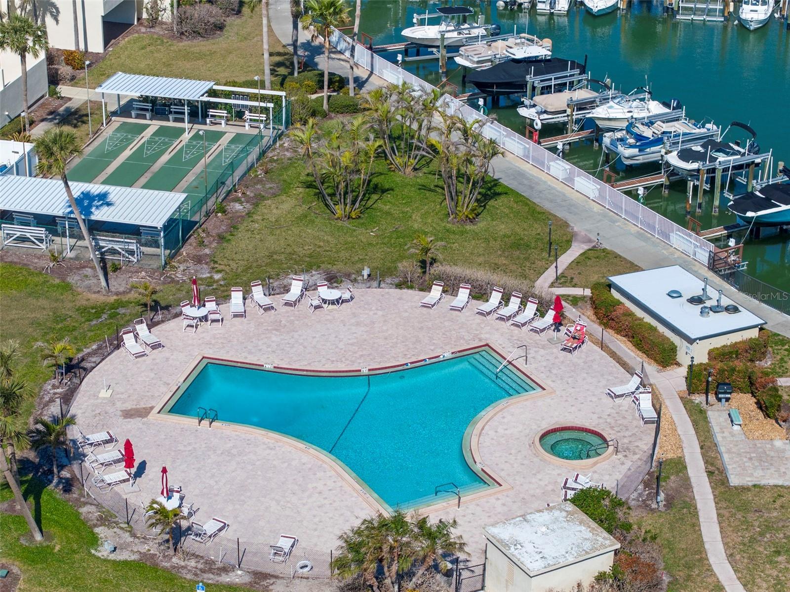 BAY ISLAND GROUP 15 - Residential