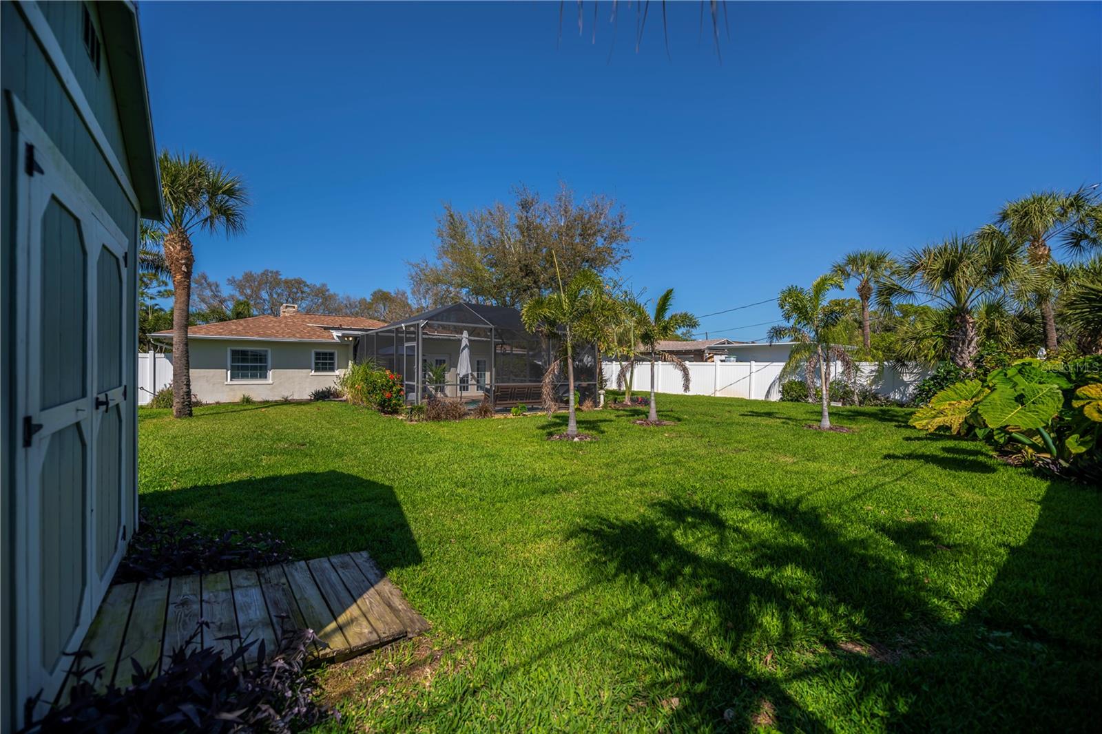 SOUTH VENEZIA PARK SEC OF VENICE - Residential