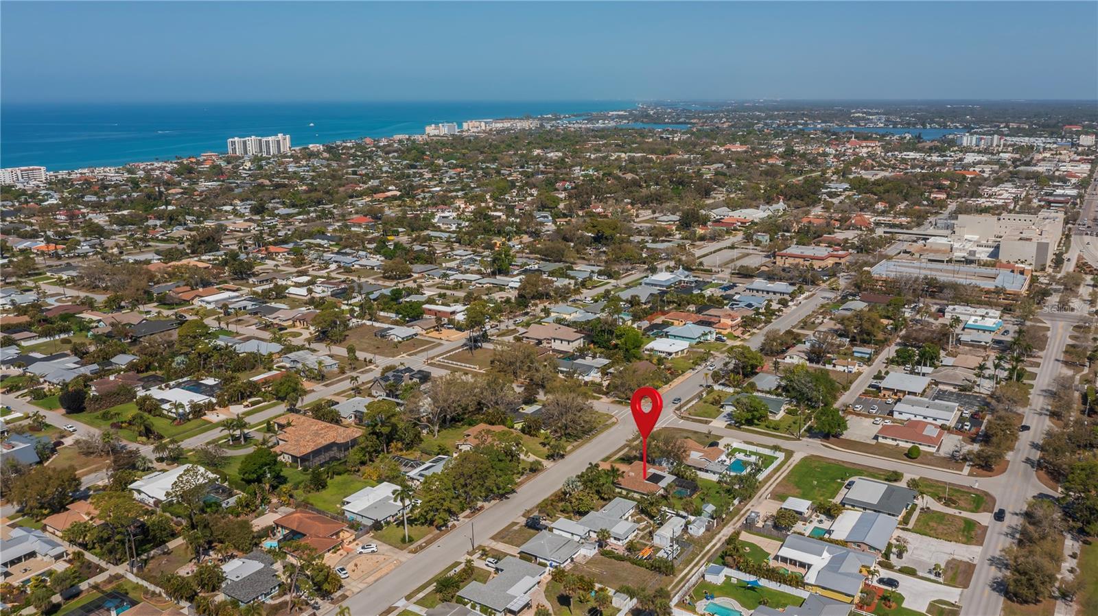 SOUTH VENEZIA PARK SEC OF VENICE - Residential