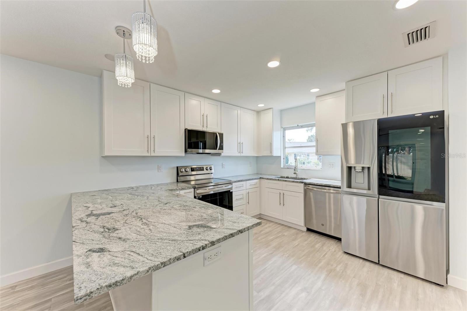 DESOTO SQUARE VILLAS PH I - Residential