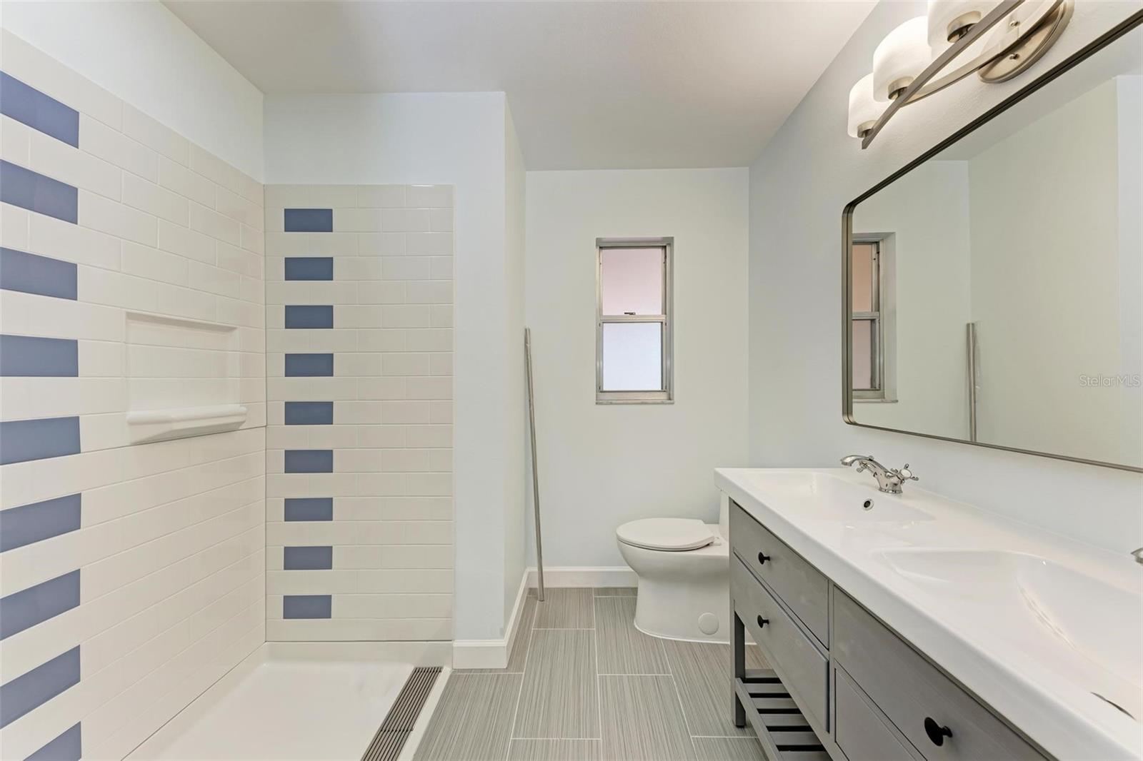 DESOTO SQUARE VILLAS PH I - Residential