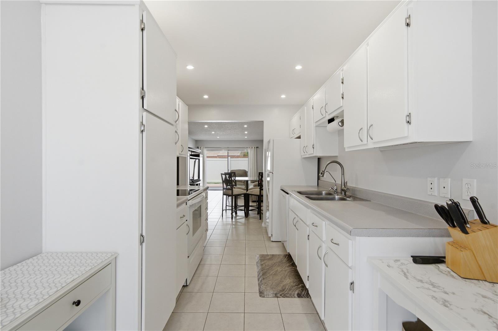 WOODLAKE 1 CONDO - Residential