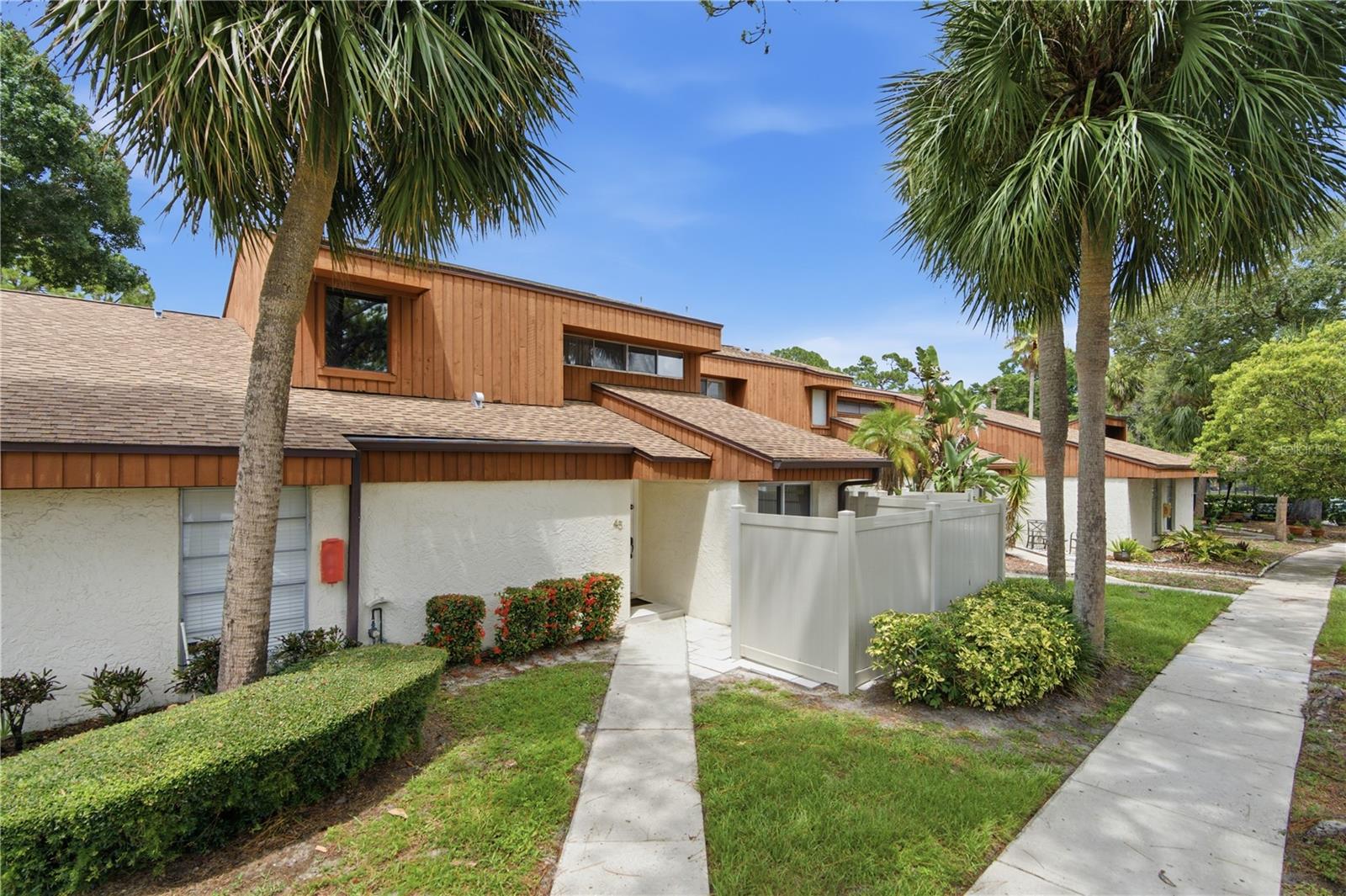 WOODLAKE 1 CONDO - Residential
