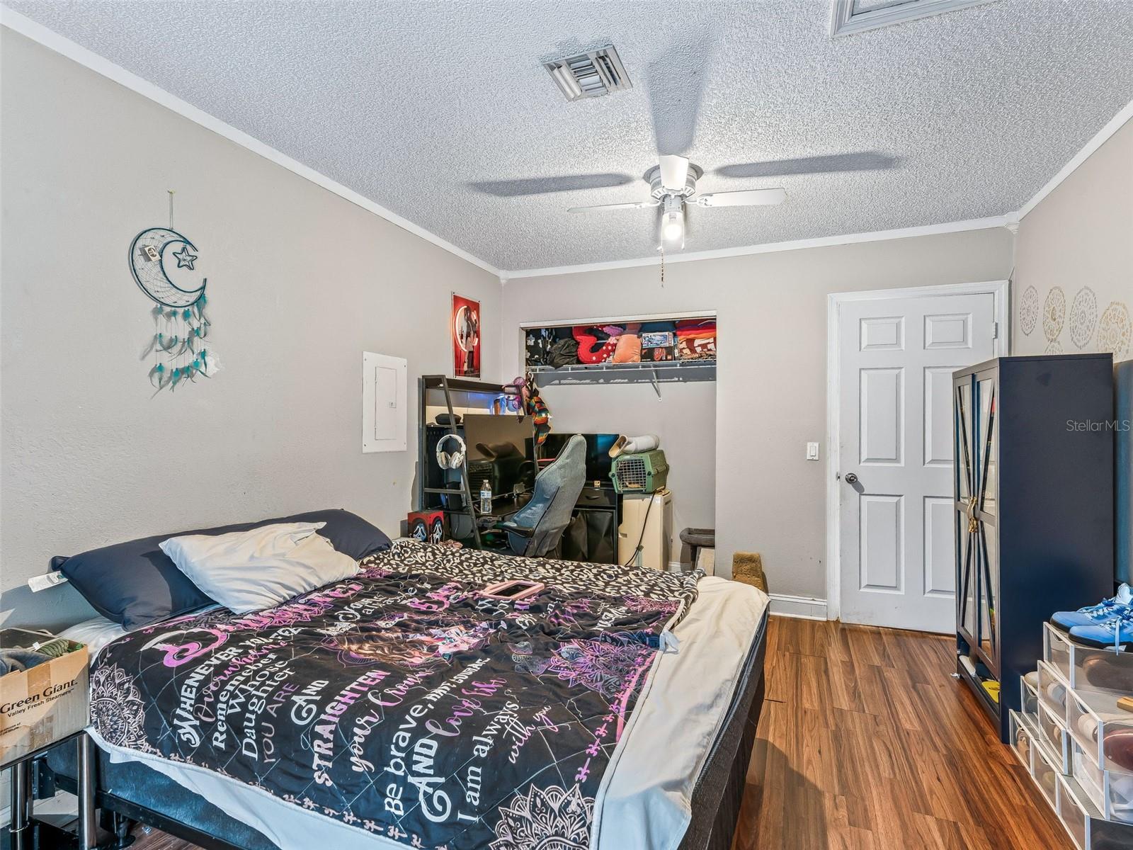 LADY LAKE APRIL HILLS - Residential