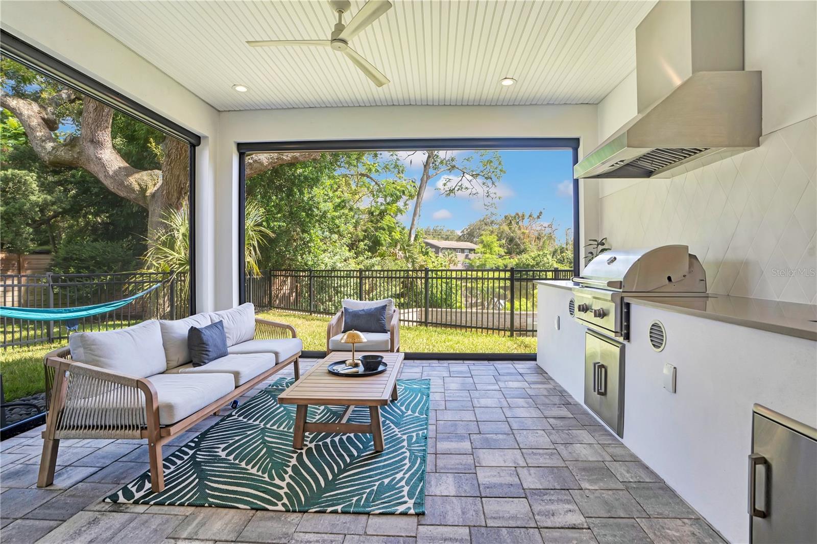 LAKE SPIER XING - Residential