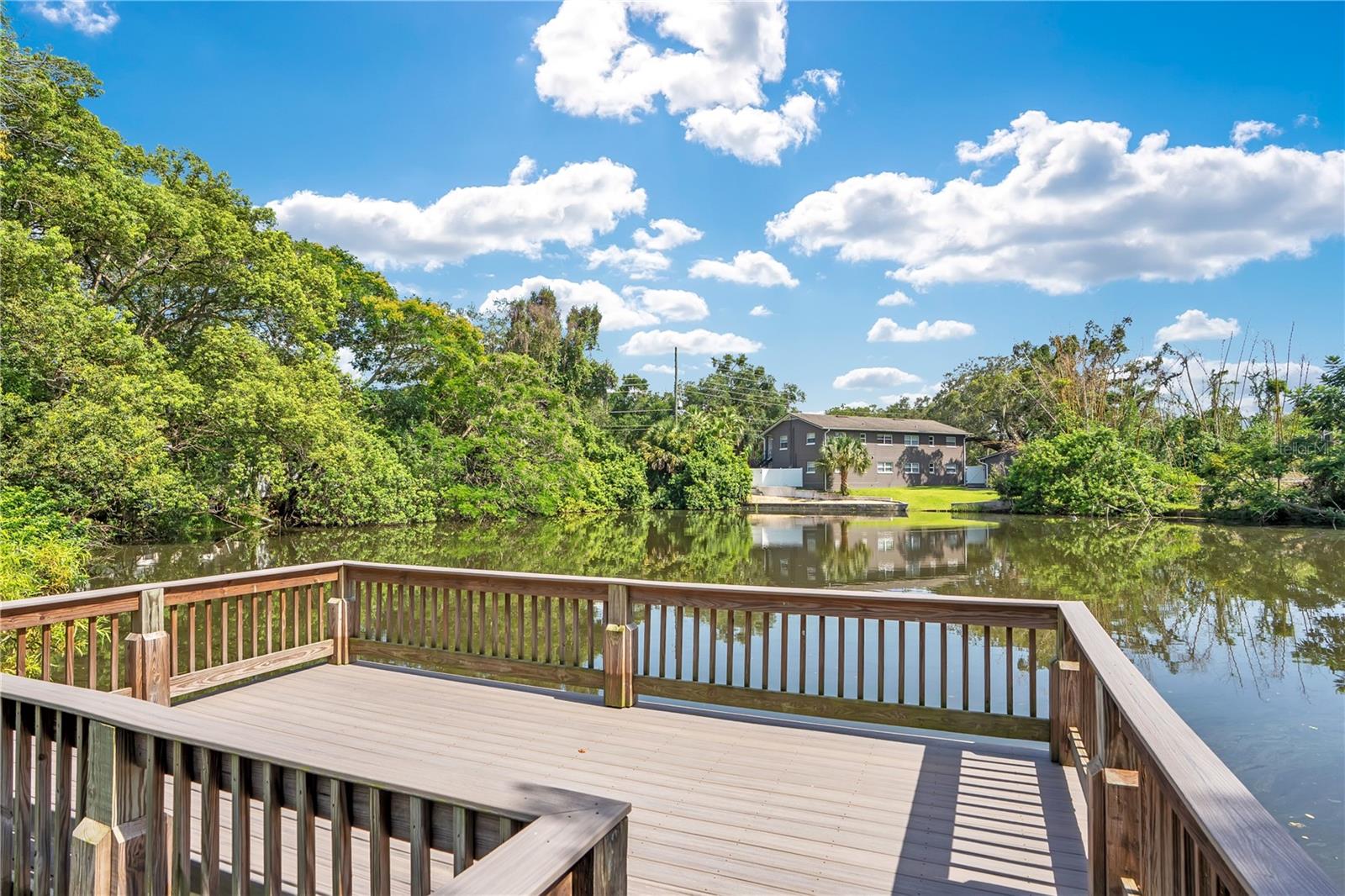 LAKE SPIER XING - Residential