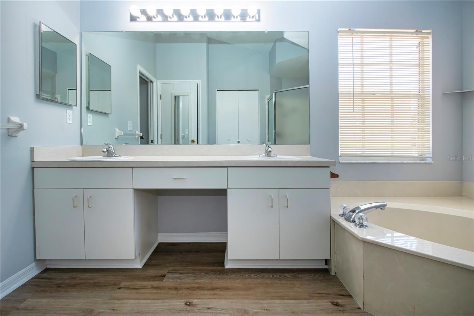 SUN CITY CENTER UNIT 155 PH - Residential