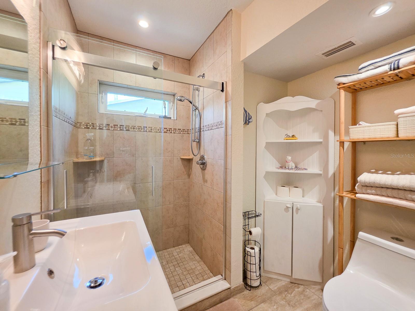 GEORGE MOODY SUB - Residential Lease