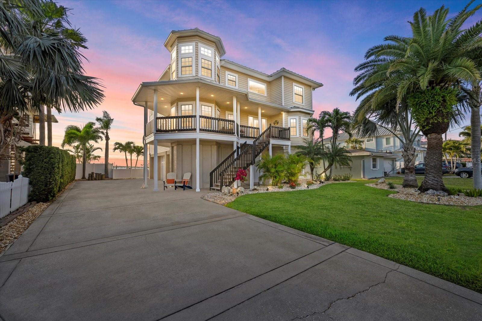 BAYWOOD SHORES - Residential