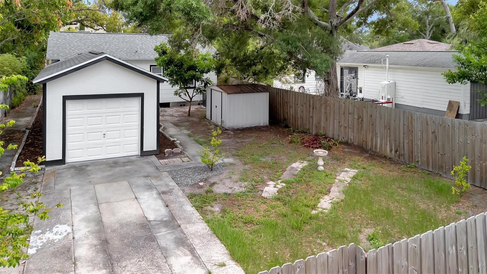 HALLS CENTRAL AVE 3 - Residential