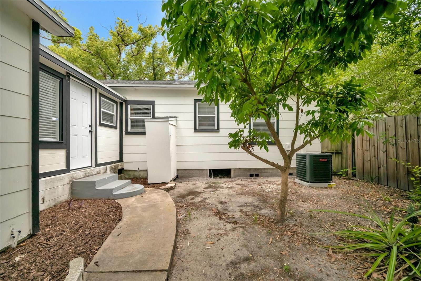HALLS CENTRAL AVE 3 - Residential