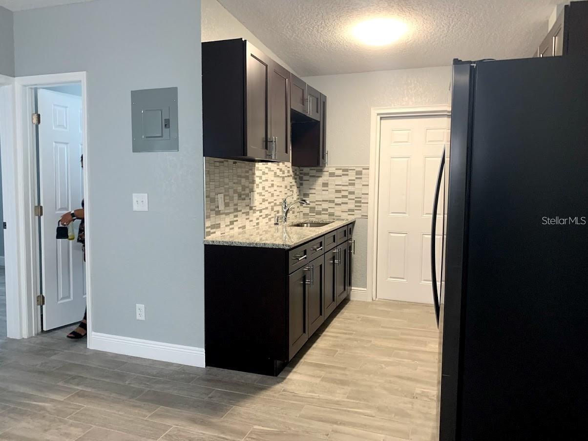 ELMER'S ADD - Residential Lease