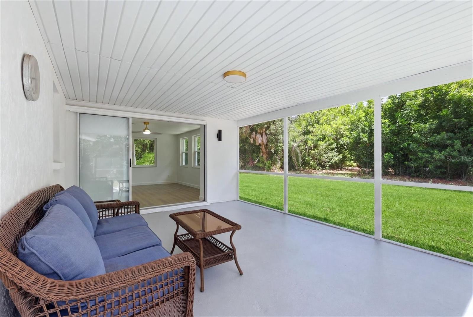 SOUTH VENICE - Residential