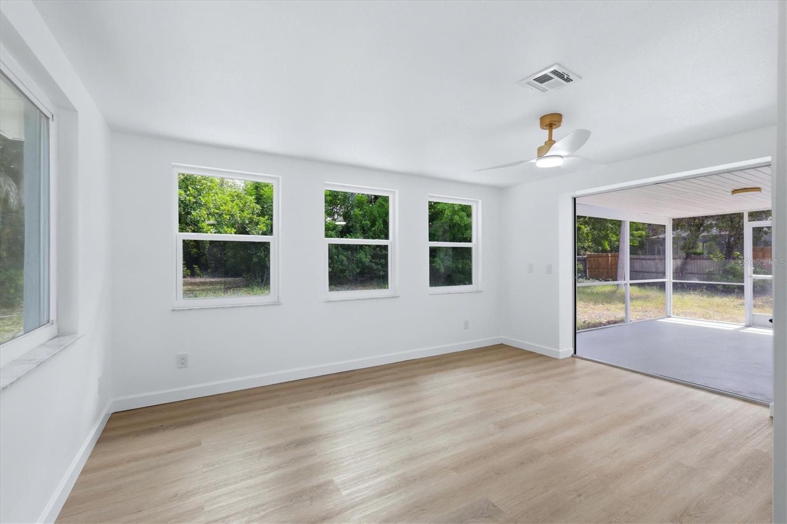 SOUTH VENICE - Residential