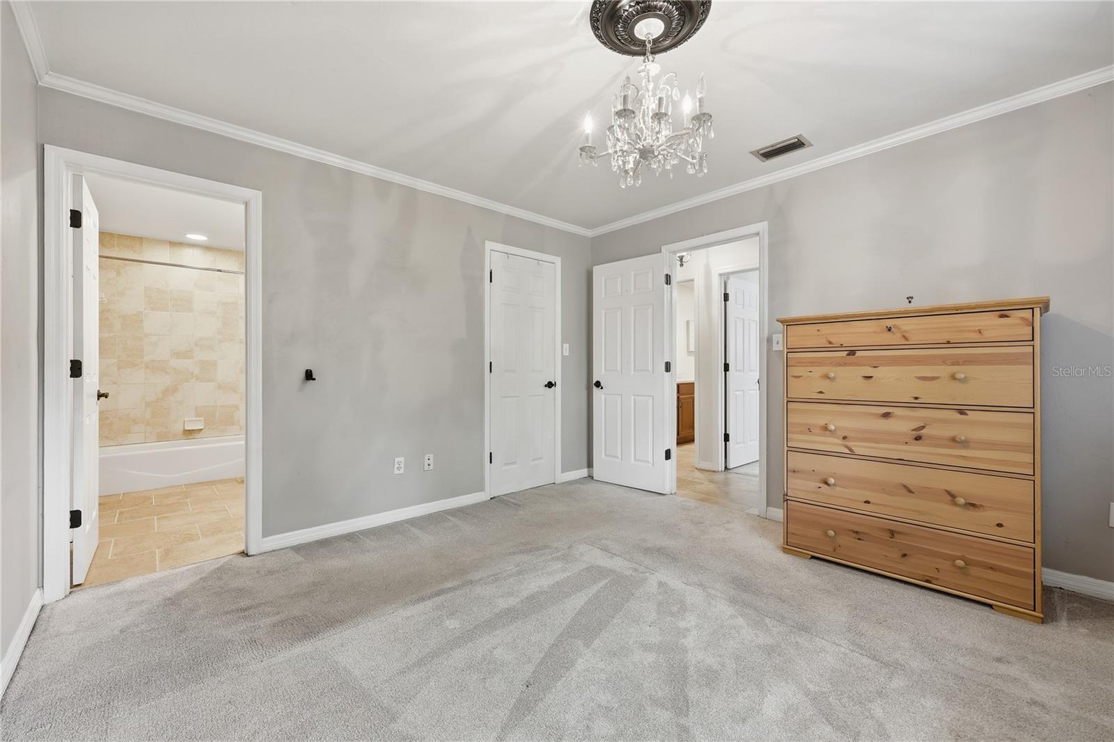 OAK CREST FOREST - Residential