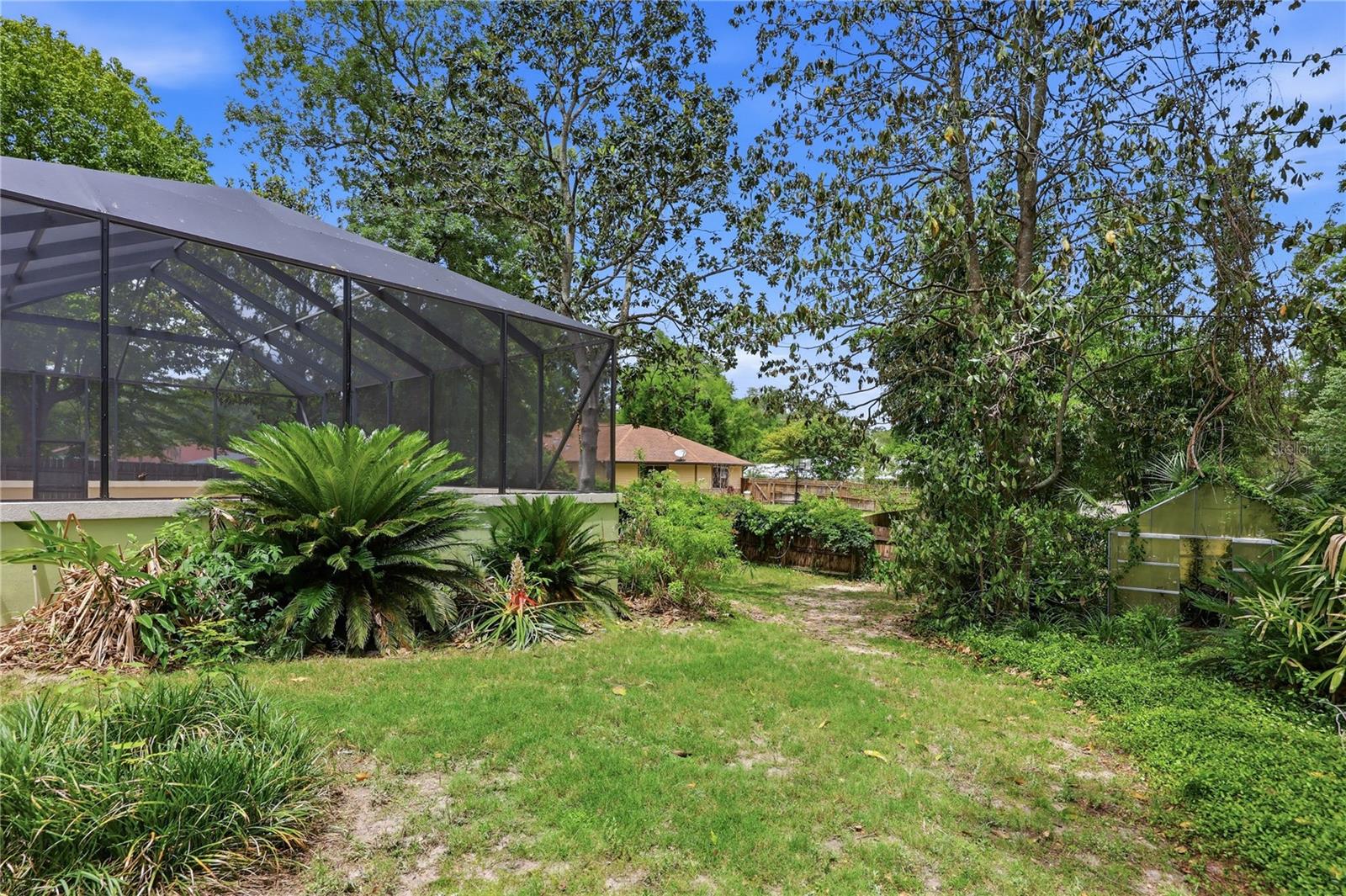 OAK CREST FOREST - Residential