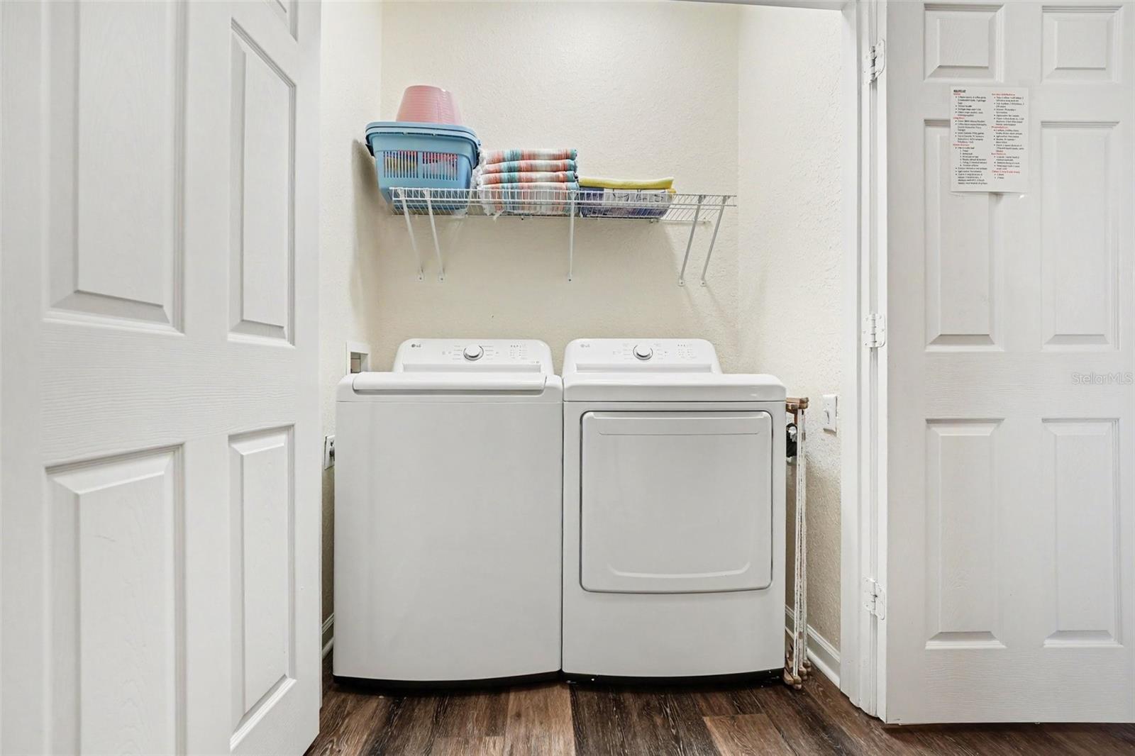 VENTURA WINDSOR HLS P7 - Residential